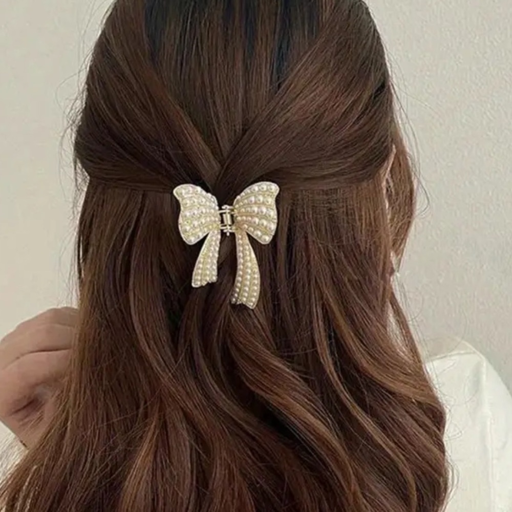 New! Elegant Pearl Bow Hair Clip. Luxury Cute hair accessories 🎀 B0-22